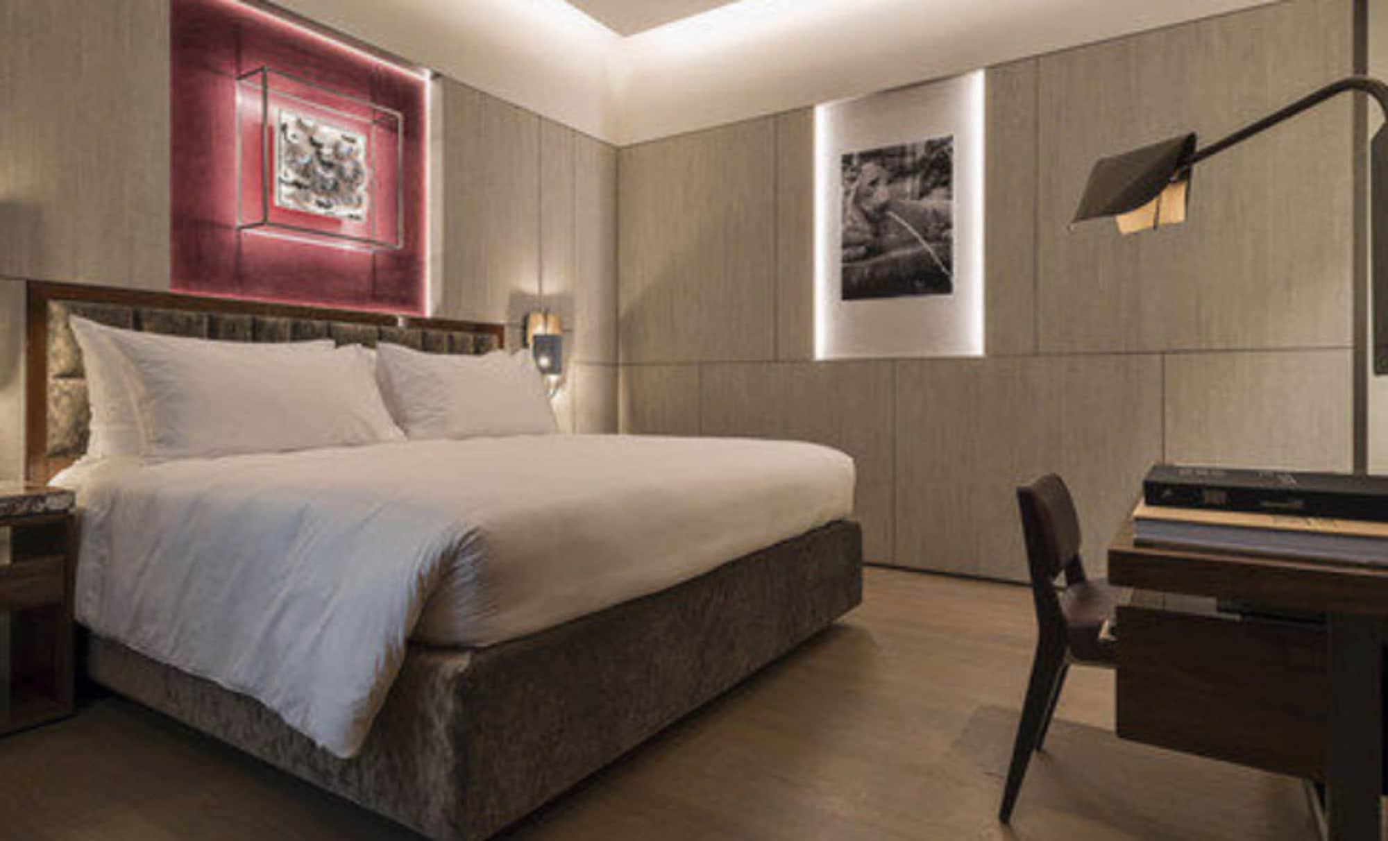 Fendi Private Suites - Small Luxury Hotels Of The World Rome Exterior photo