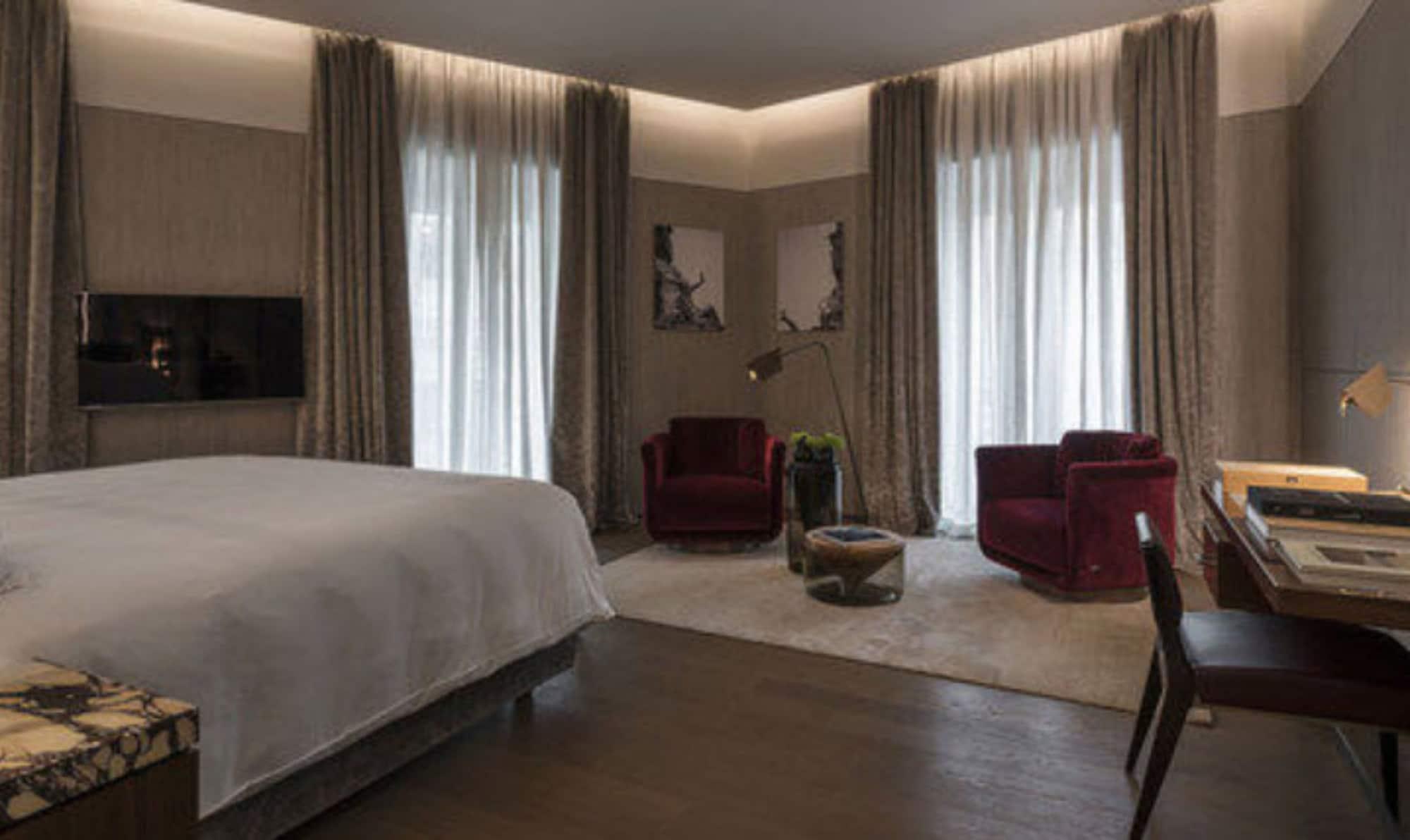 Fendi Private Suites - Small Luxury Hotels Of The World Rome Exterior photo